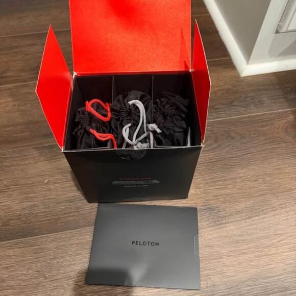 Peloton Resistance Bands - Set of 3 (New / Open Box) - Picture 2 of 5